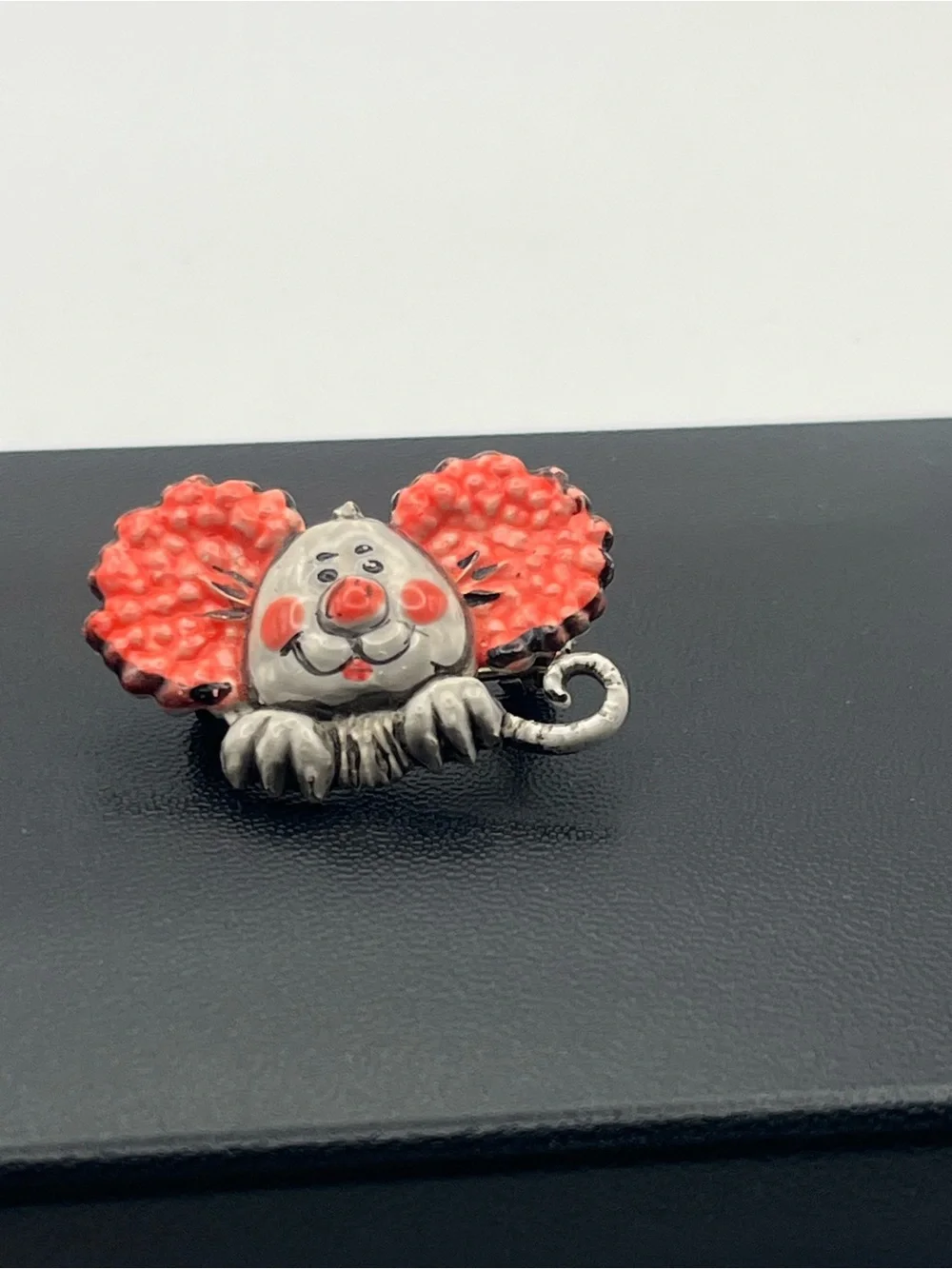 Vintage cartoon character animal mouse enamel painted brooch pin
